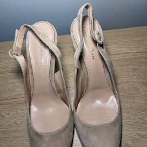 Gianvito Rossi Beige Suede Slingback Pumps